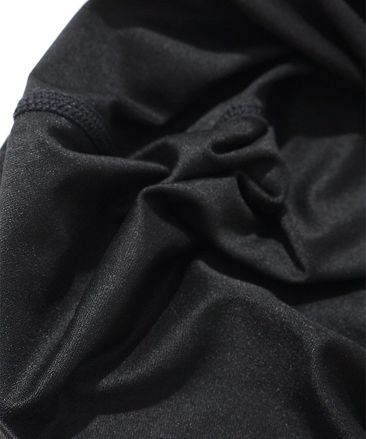 マーク＆ロナ ML 【速乾ストレッチ】アシメロゴプリントモックネック