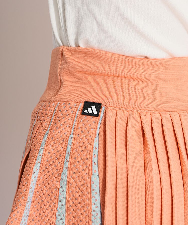 adidas ゴルフウェア　レディース　オレンジ ニット・スカートセット adidas ゴルフウェア レディース オレンジ ニット・スカート