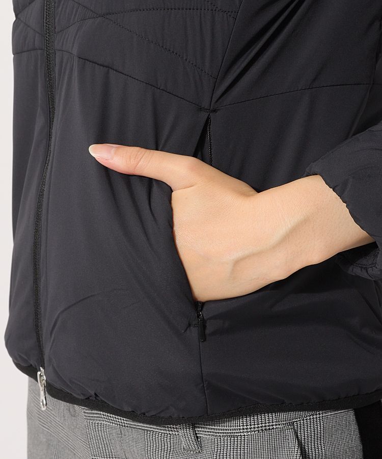 【美品】Titleist ゴルフウェア 中綿ブルゾン ブラック L 軽量 秋冬 タイトリストアウトレット TL 撥水&保温ストレッチ中綿ブルゾン