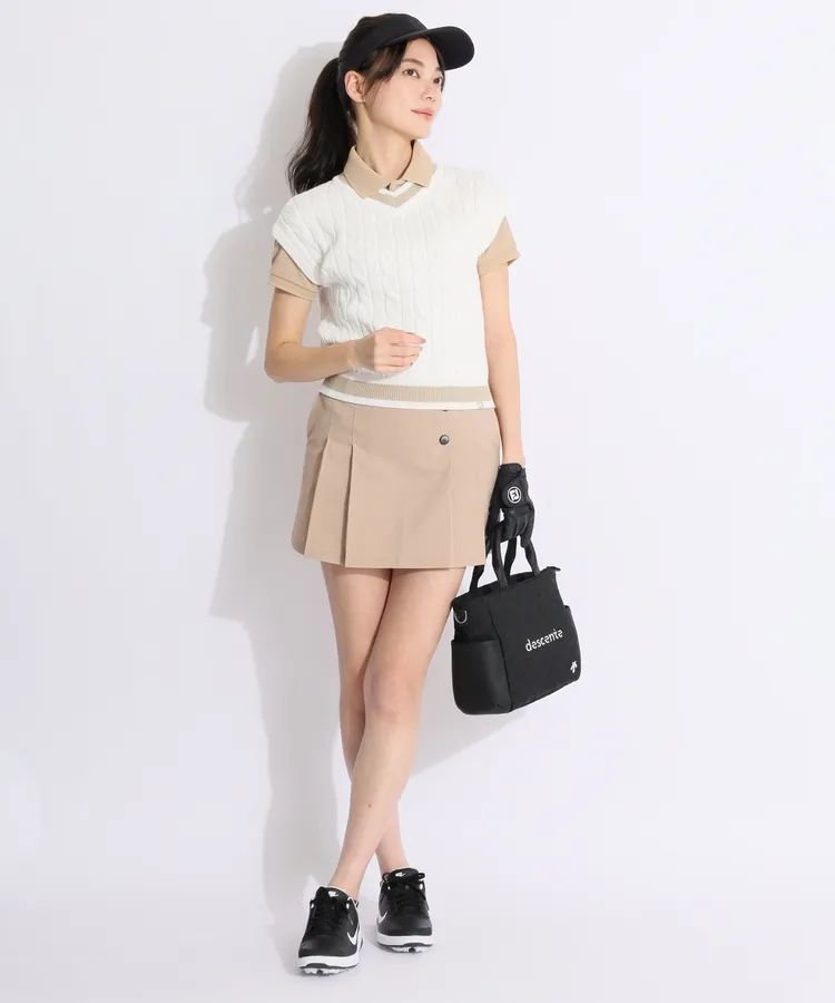 デサントゴルフ DE デザインボタン一体型ペチパンツプリーツ