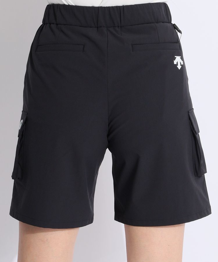 デサントゴルフ　黒ハーフパンツ　　ストレッチ吸水速乾　美品　Ｌサイズ デサントゴルフ DE 【撥水ストレッチ】カーゴハーフパンツ