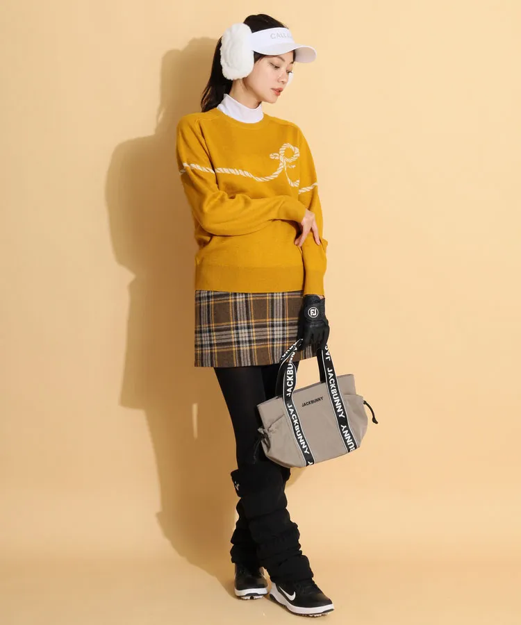 ジュン＆ロぺの長袖ニットを使ったスタイリング・コーディネート