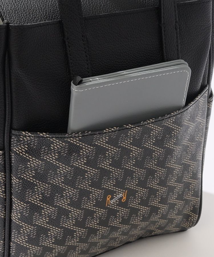 レザレクション　ラニウススクエアバック　グレースブラック　新品 レザレクション ラニウススクエアバック グレースブラック 新品