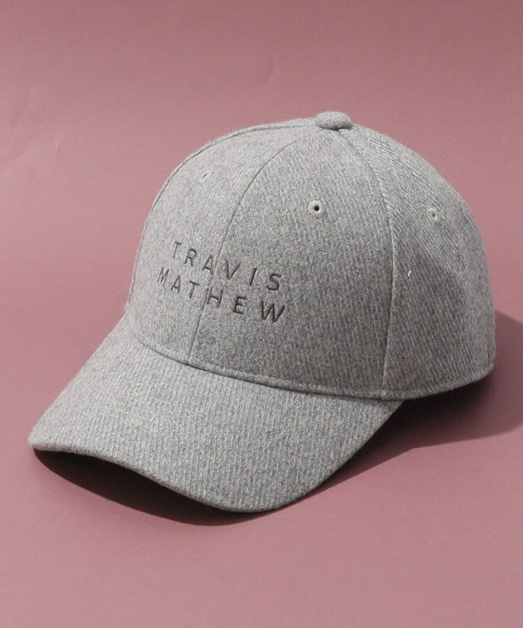 【TRAVISMATHEW/トラビスマシュー】グレー トラヴィスマシュー TM フロントロゴ刺繍スエードキャップ