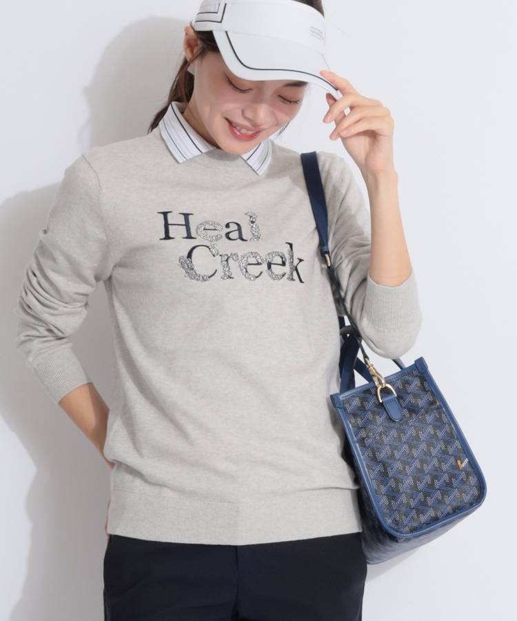 HK フラワーロゴ刺繍クルーネックニット
