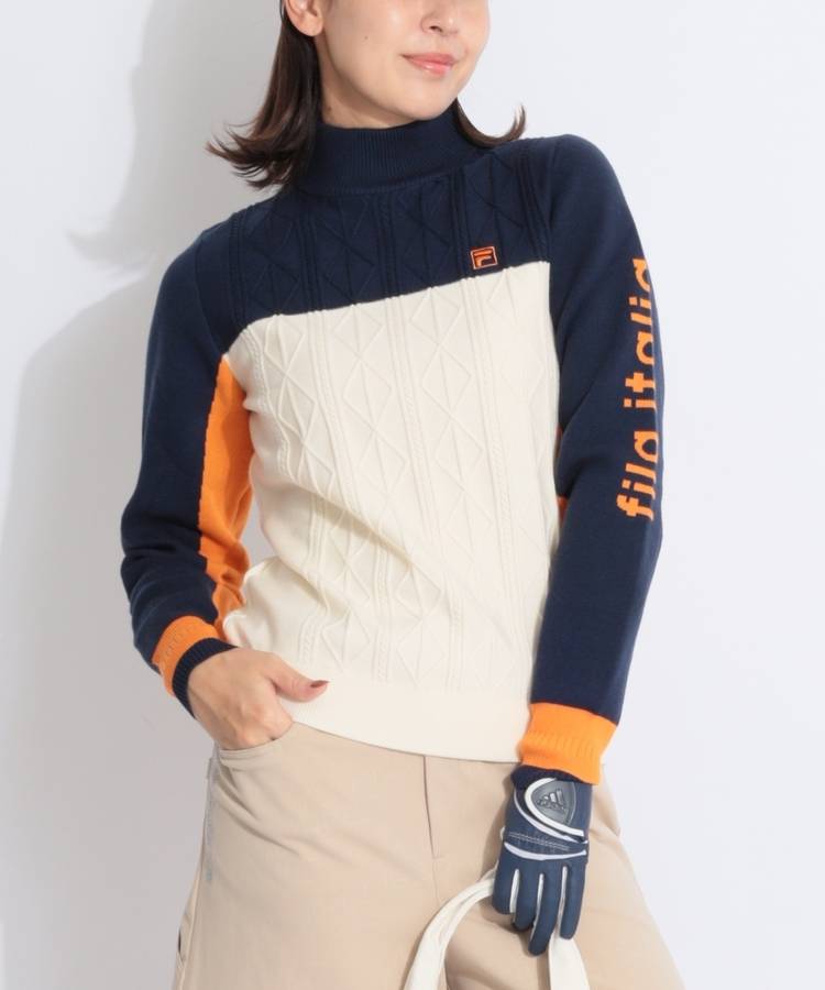 FG スリーブロゴモックネックケーブル編みニット