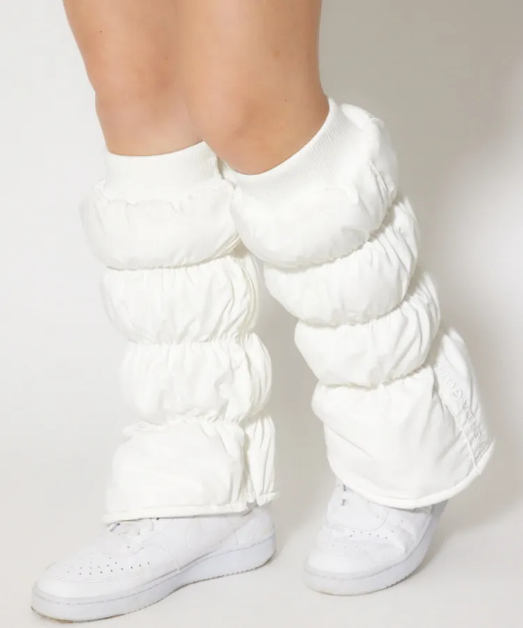 【セントアンドリュース】人気ボアファー ロゴネーム レッグウォーマー 白 蓄熱 セントアンドリュース】人気ボアファー ロゴネーム レッグ