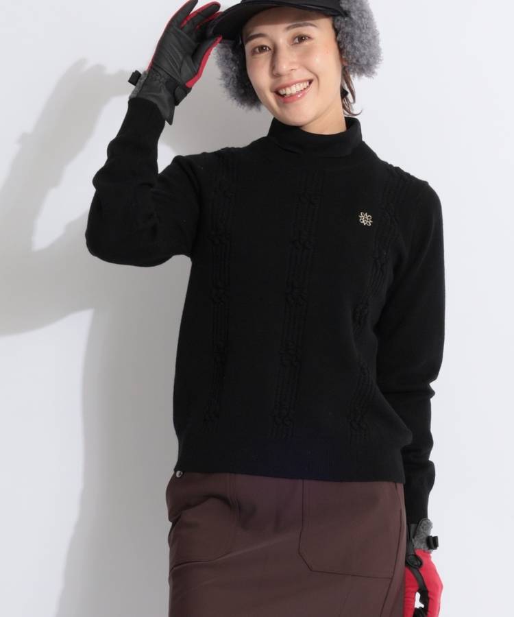 SA アイレットリブフラワーカシミヤ混クルーネックニット