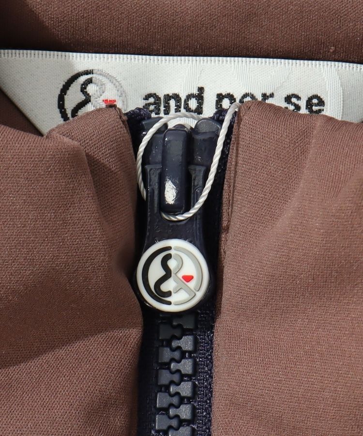 アンパスィ AP 【軽量保温】エンボスロゴスタンドネック中綿ベスト