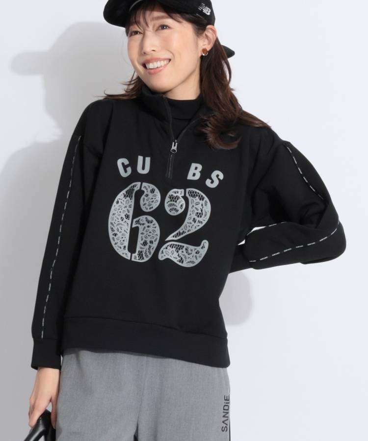 CU フロッキーロゴレースハーフジップポンチプルオーバー