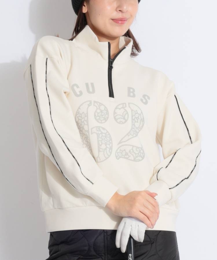 CU フロッキーロゴレースハーフジップポンチプルオーバー