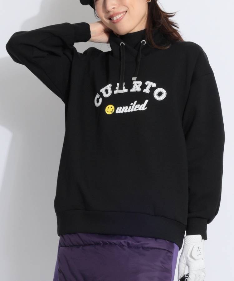 CU スマイルロゴスタンドネックポンチプルオーバー
