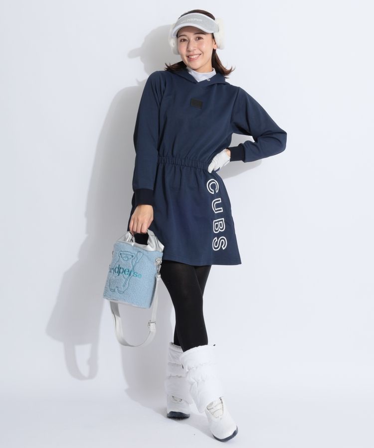 クアルトユナイテッド CU ロゴプリントツイルフーディワンピース