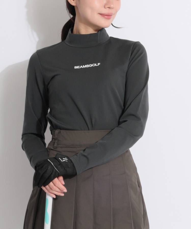 BE 【ストレッチ】バックプリント裏微起毛モックネック長袖カットソー