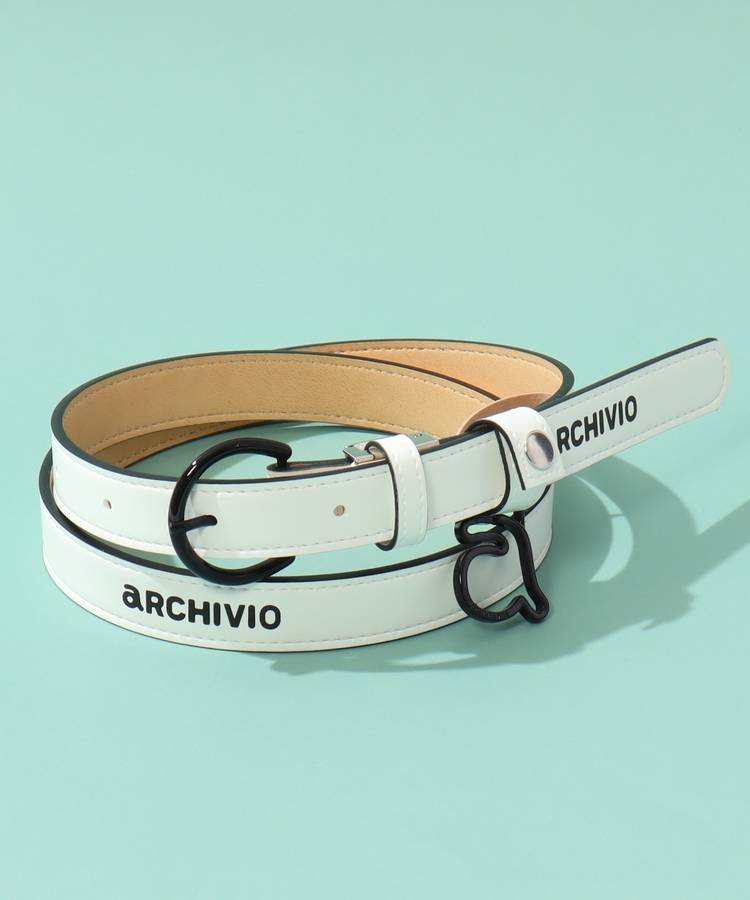 AR チャーム付きロゴプリント合皮細ベルト