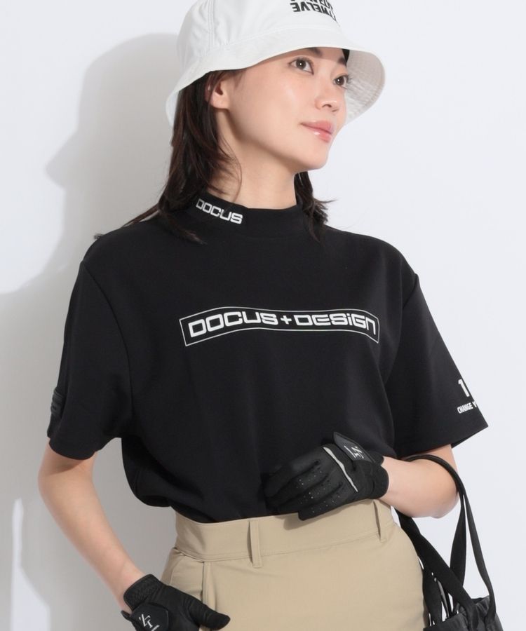【ユニセックス】スクエアロゴプリントモックネック半袖カットソー