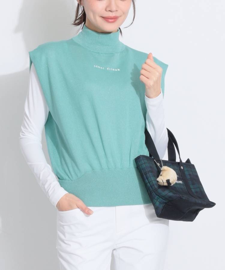 HK シマリーヤーンハイネックノースリーブニット