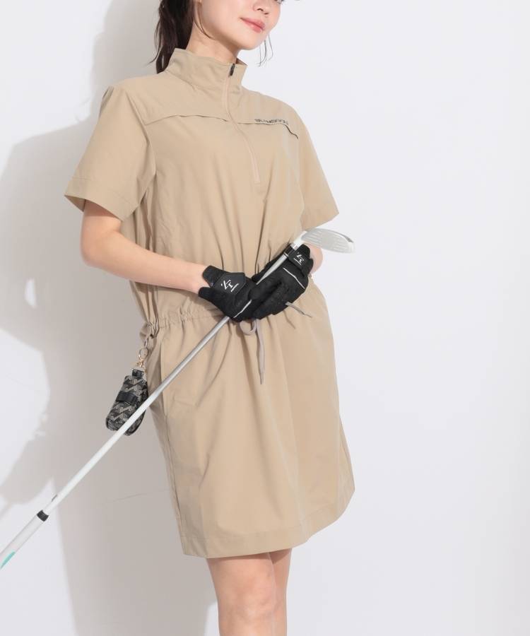 BE 【撥水ストレッチ】ハーフジップ半袖ワンピース