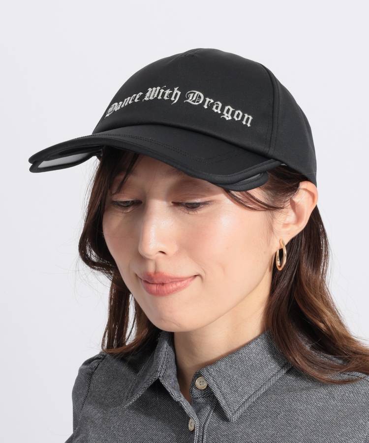 DD スライドバイザーシルバーロゴキャップ