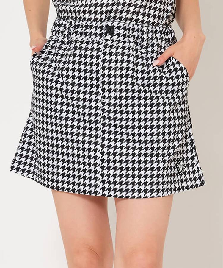 VI 【ストレッチ】一体型ぺチパンツ付き千鳥プリントスカート