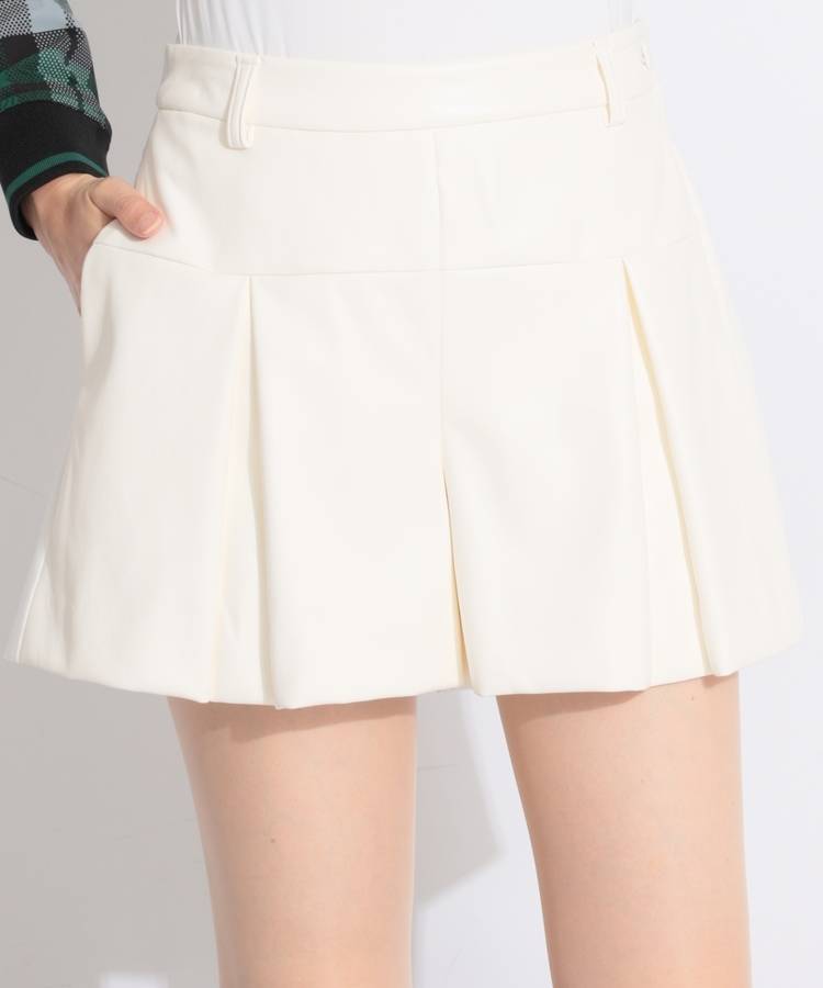 AR 【撥水】異素材切替タックプリーツショートパンツ